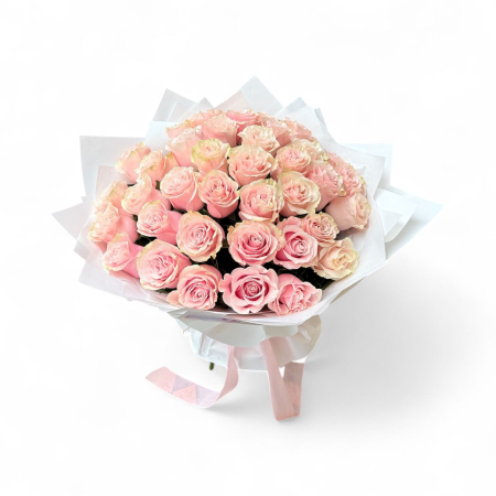 Buchete - Buchet cu 37 de trandafiri roz.