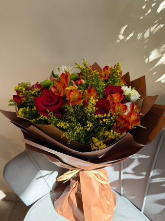 Buchete cu flori mixte - Buchet "Bijou"