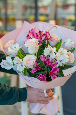 Buchete cu flori elegante - Buchet  flori mixt