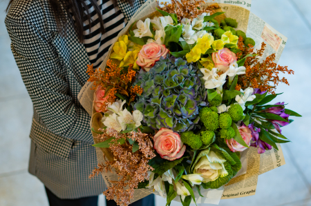 Sf Valentin - Buchet hortensia blue