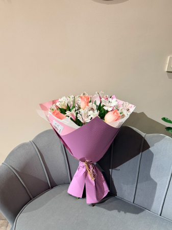 Buchet mixt 'Three pink roses' [1]
