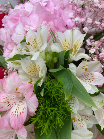 Buchet mixt cu hortensie si trandafiri. [2]