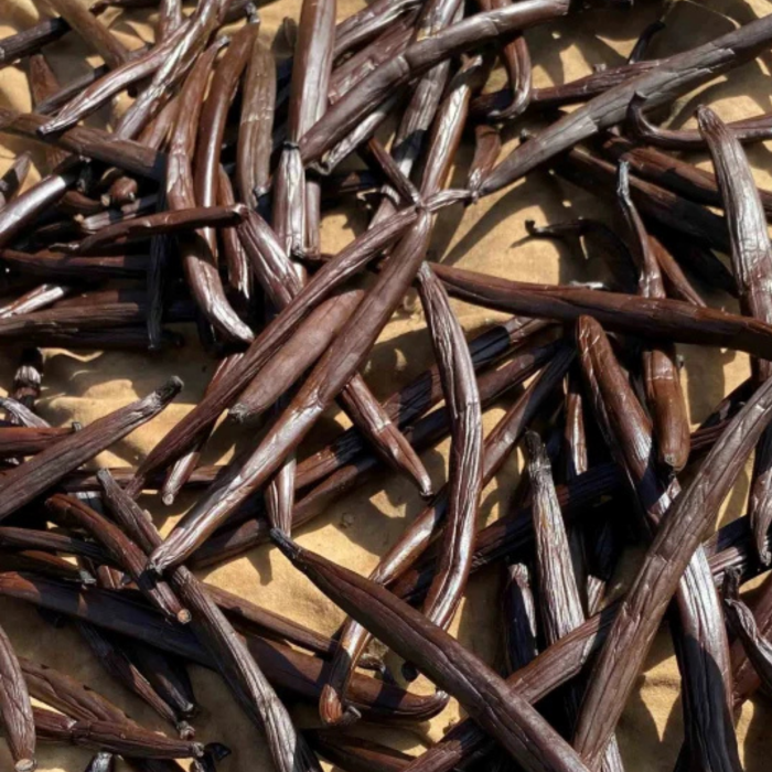 Explorare Senzorială: Ulei Natural Monoi TIKI Tahiti Vanilla pentru o Îngrijire Luxuriantă [3]
