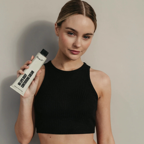 Descoperă Secretul Conturării Corporale cu Plump It! No Lipo Contouring Cream [5]