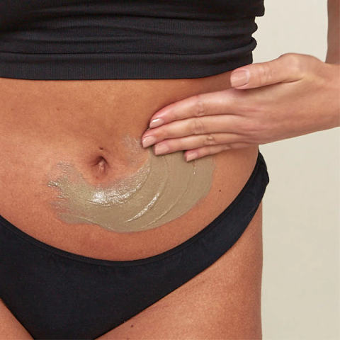 Descoperă un exfoliant puternic pe bază de argilă de la Plump It! No Lipo Body Contouring Exfoliant [5]