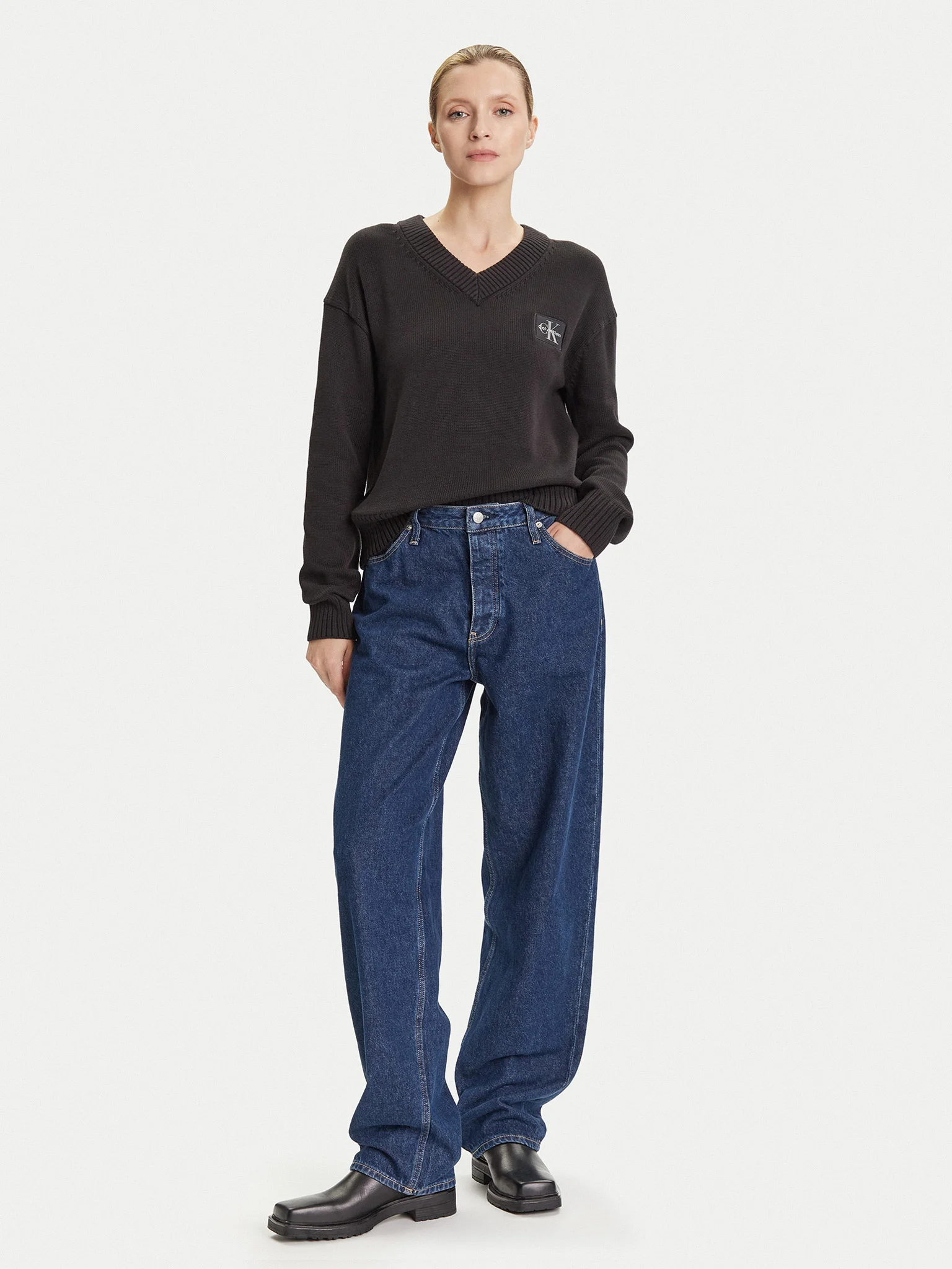 Pulover Dama, Calvin Klein Jeans, Decolteu in V, Negru [3]