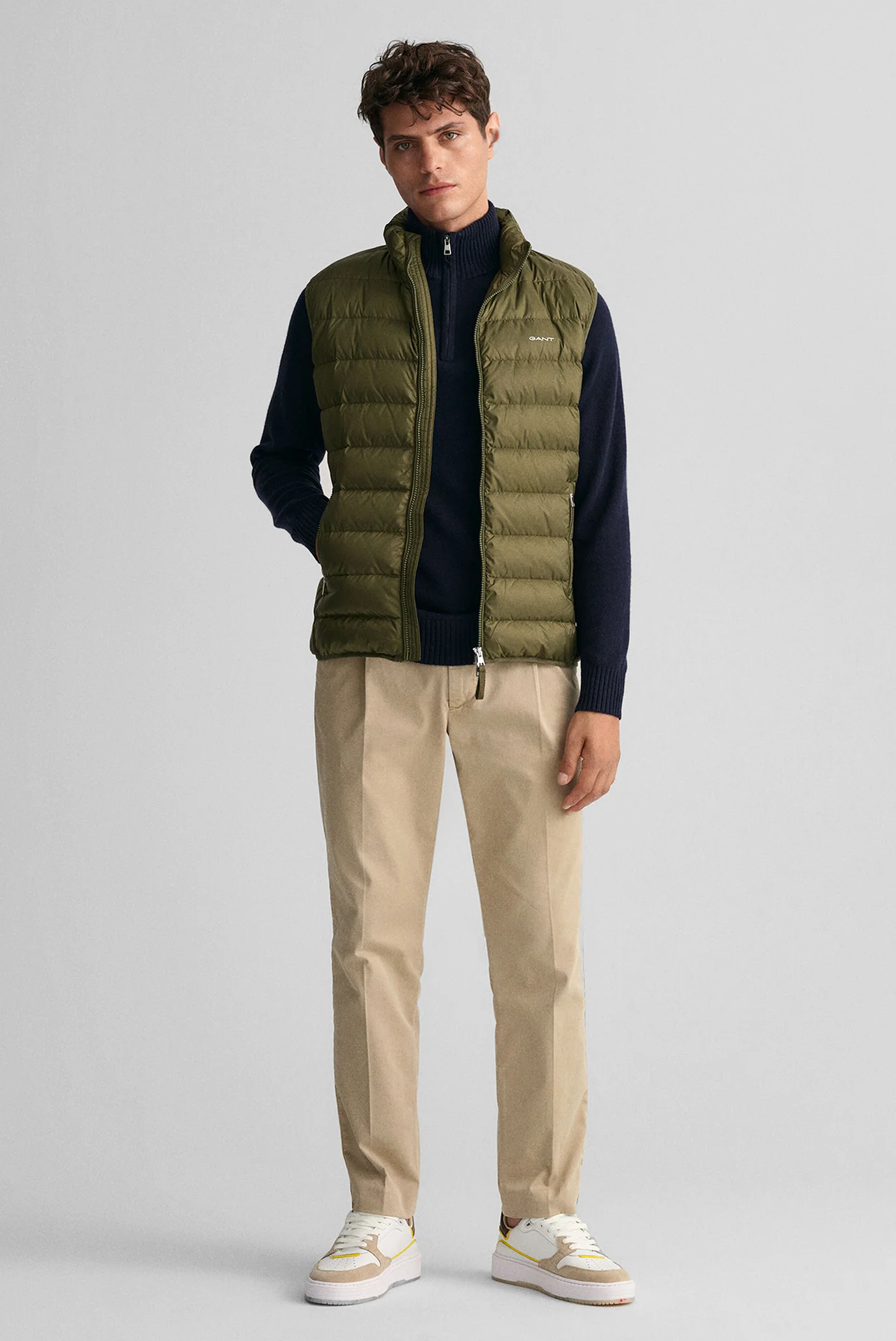 Vesta Barbati, Gant, Verde, Puf de rațǎ [4]