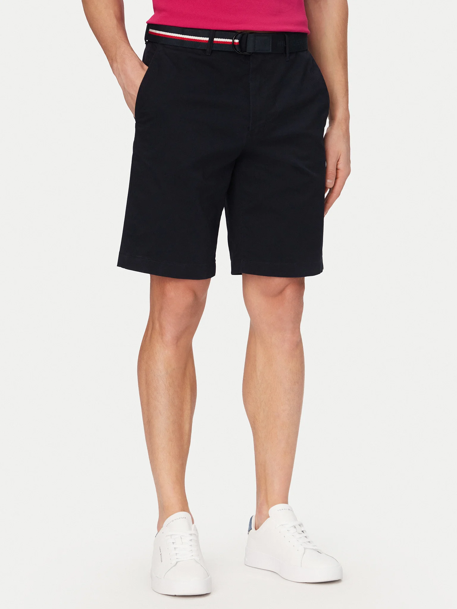 Pantaloni scurti - Pantaloni scurți bărbați si curea inclusă, Tommy Hilfiger, Slim Fit