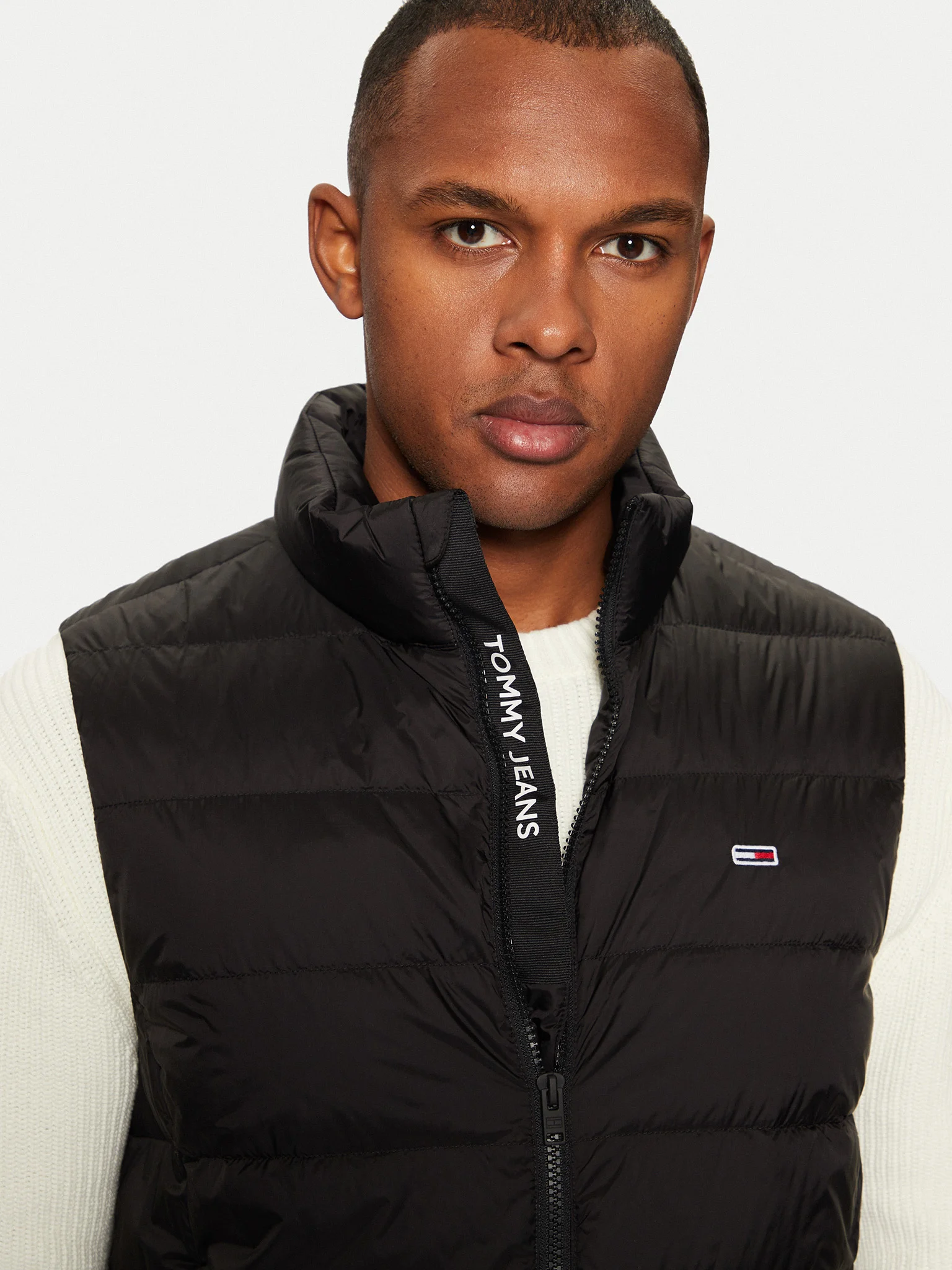 Vesta Barbati, Tommy Jeans, Negru, Puf de ratǎ [3]