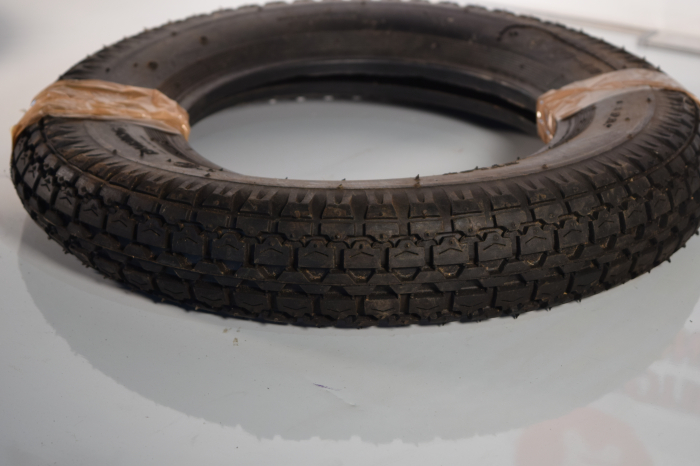 Anvelopă 4.50-10 pentru scuter / moto, profil mixt, rezistentă [2]