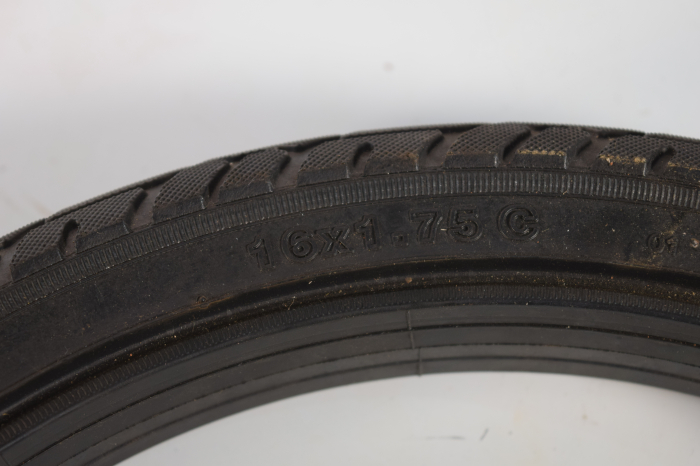 Anvelopă 16x1.75 pentru bicicletă, rulare ușoară și aderență bună pe asfalt [3]