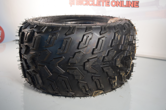 Anvelopă 20x10-10 ATV, tracțiune excelentă pe teren accidentat și stabilitate ridicată [2]