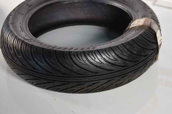 Anvelopă 130/70-12 pentru scuter / trotinetă electrică, profil stradal, aderență ridicată [2]