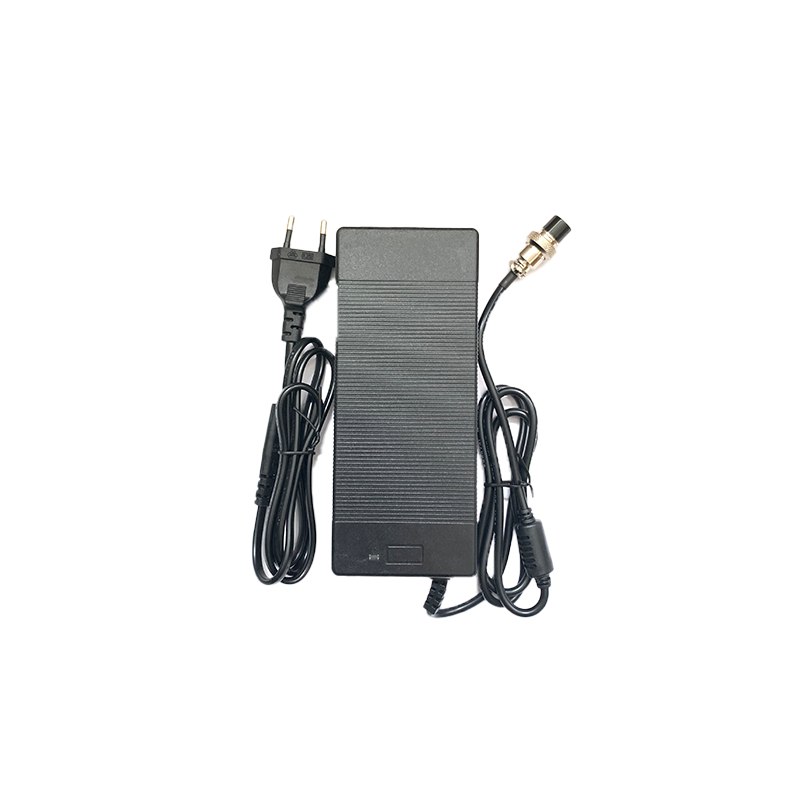 Încărcător premium 58,8V 2A (conector GX16 cu 3 pini) – pentru trotinetă electrică [Suniik] [4]