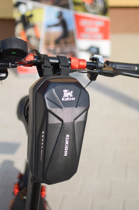 J-11 Max – Trotinetă Electrică Off-Road 800W, Roți 11", 18Ah, 50 Km/h. [22]