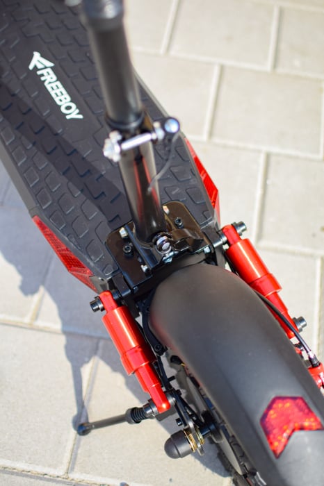 J-11 Max – Trotinetă Electrică Off-Road 800W, Roți 11", 18Ah, 50 Km/h. [20]
