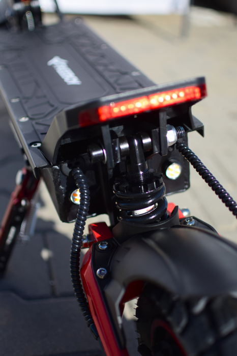 Trotineta electrica J15 Max 1600W, autonomie 60 km, viteza 60 km/h [23]