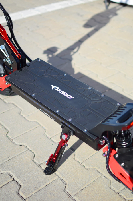 Trotineta electrica J15 Max 1600W, autonomie 60 km, viteza 60 km/h [15]