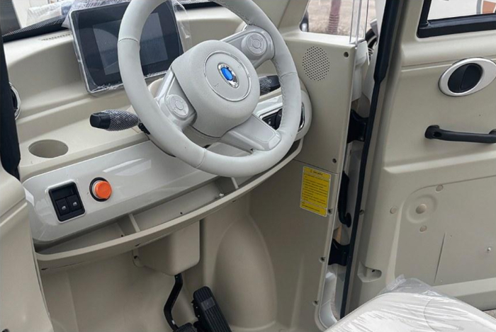 Mini Mașină Electrică L2e Q5 3 Locuri 45 km/h Autonomie 90 km [4]