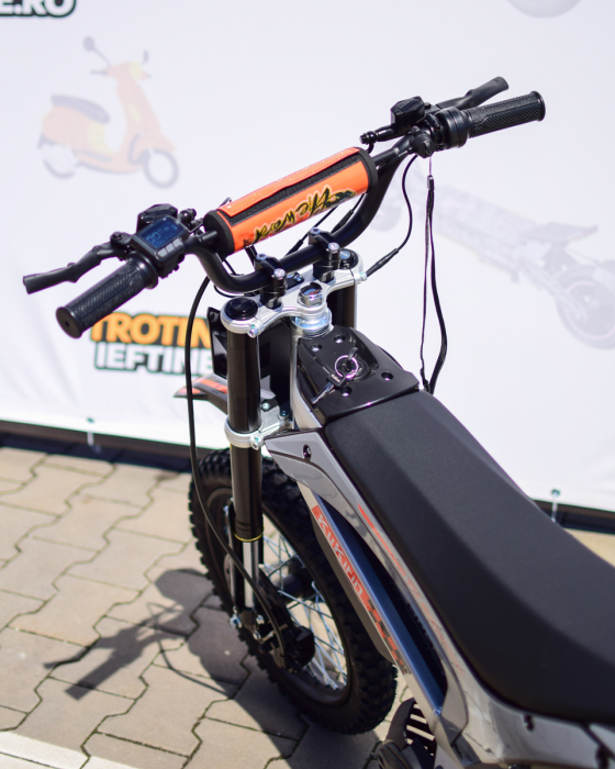 motocicleta-electrica-kukirin-x1-1000w-off-road-gri-negru [19]
