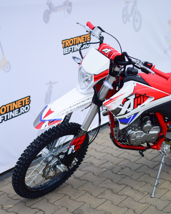 Motocross Apollo Thunder 300CC 4-Stroke 16HP, 90KM/H, Roți 19/16", Frâne Hidraulice, Rezervor 6.5L, 94CM Ride Height  ROSU [15]