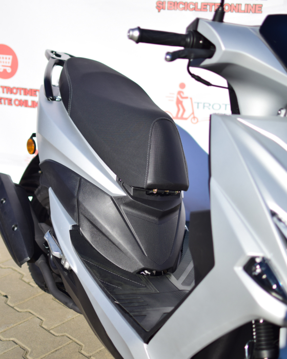 Scuter 49cc pe Benzină EFI Euro 5 Fără Permis [4]