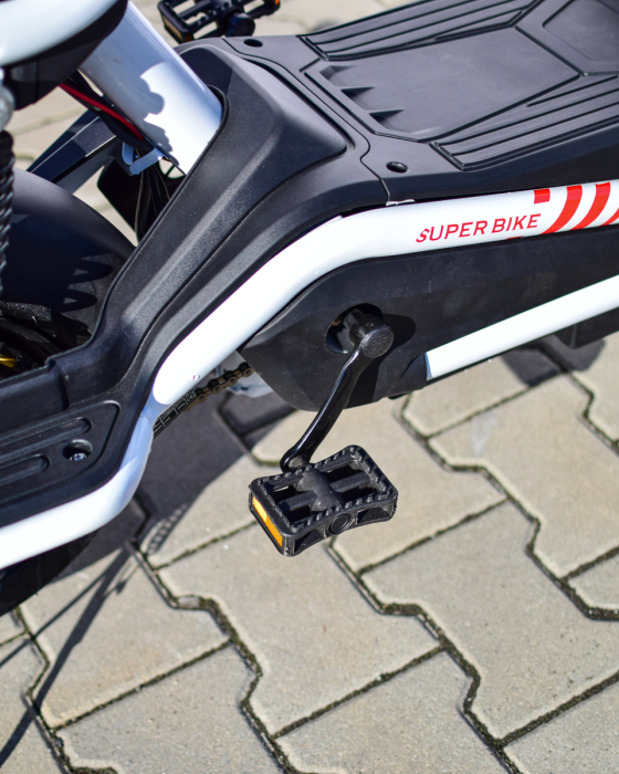 Scuter Electric ECO 500W 48V 20Ah cu Pedale, Baterie Plumb GEL, Autonomie 40 km, Viteză 25 km/h, 2 Locuri, Cos Frontal [11]