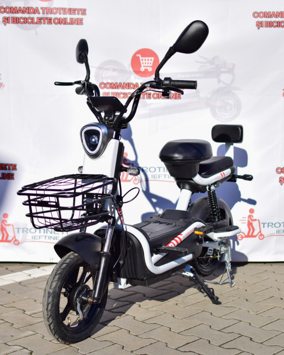 Scuter Electric ECO 500W 48V 20Ah cu Pedale, Baterie Plumb GEL, Autonomie 40 km, Viteză 25 km/h, 2 Locuri, Cos Frontal [23]