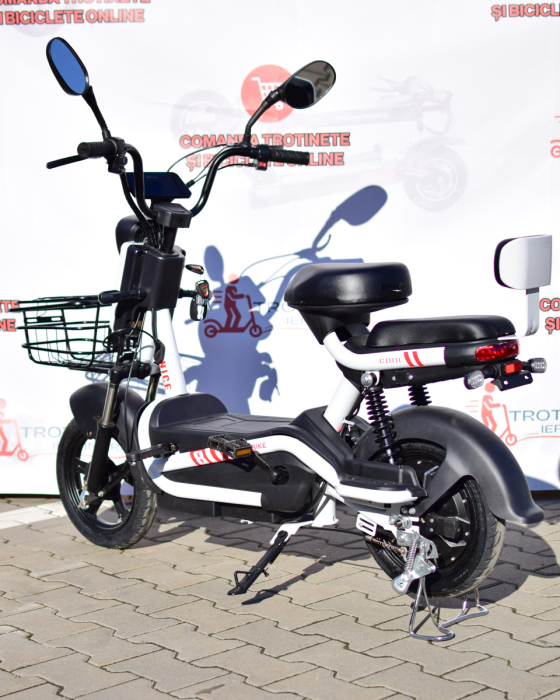 Scuter Electric ECO 500W 48V 20Ah cu Pedale, Baterie Plumb GEL, Autonomie 40 km, Viteză 25 km/h, 2 Locuri, Cos Frontal [4]