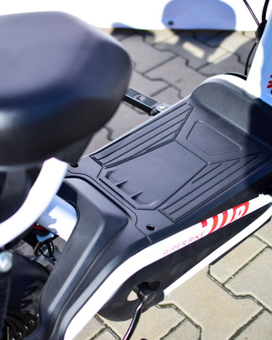 Scuter Electric ECO 500W 48V 20Ah cu Pedale, Baterie Plumb GEL, Autonomie 40 km, Viteză 25 km/h, 2 Locuri, Cos Frontal [12]