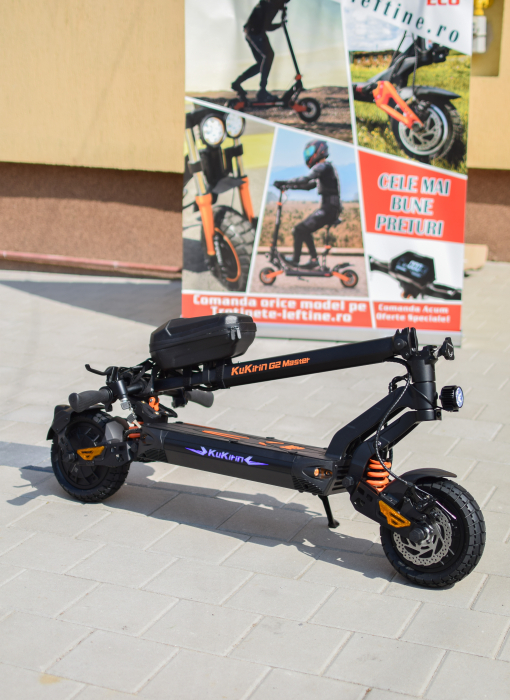 Trotineta electica KuKirin G2 master (2025) cheie, 2 motoare 2*1000W, Autonomie 70km, Baterie 52V 20, 8 A. [28]