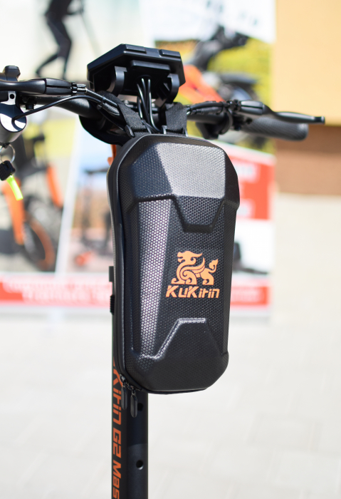 Trotineta electica KuKirin G2 master (2025) cheie, 2 motoare 2*1000W, Autonomie 70km, Baterie 52V 20, 8 A. [17]