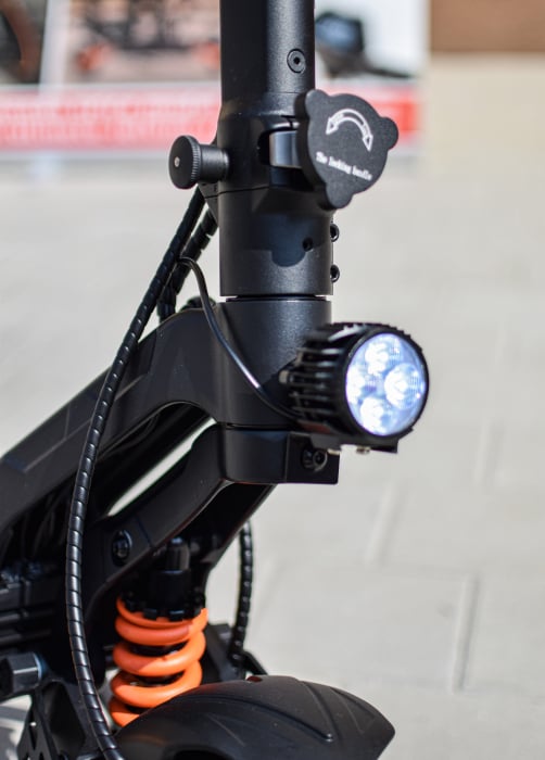Trotineta electica KuKirin G2 master (2025) cheie, 2 motoare 2*1000W, Autonomie 70km, Baterie 52V 20, 8 A. [16]