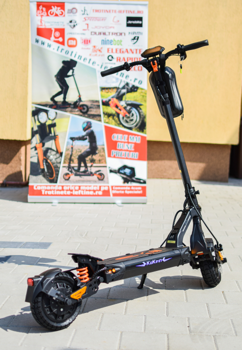 Trotineta electica KuKirin G2 master (2025) cheie, 2 motoare 2*1000W, Autonomie 70km, Baterie 52V 20, 8 A. [4]