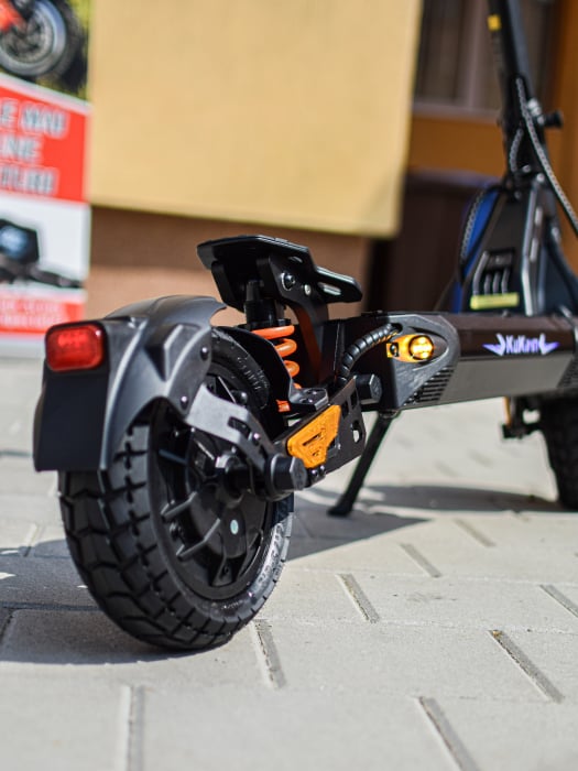 Trotineta electica KuKirin G2 master (2025) cheie, 2 motoare 2*1000W, Autonomie 70km, Baterie 52V 20, 8 A. [6]