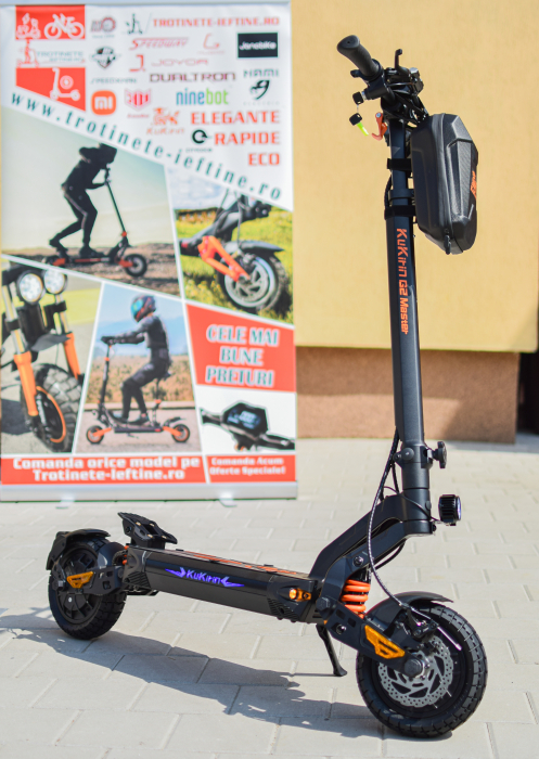 Trotineta electica KuKirin G2 master (2025) cheie, 2 motoare 2*1000W, Autonomie 70km, Baterie 52V 20, 8 A. [7]