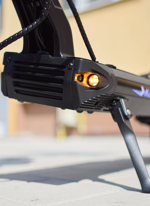 Trotineta electica KuKirin G2 master (2025) cheie, 2 motoare 2*1000W, Autonomie 70km, Baterie 52V 20, 8 A. [26]