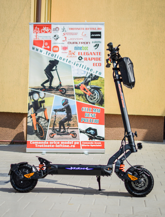 Trotineta electica KuKirin G2 master (2025) cheie, 2 motoare 2*1000W, Autonomie 70km, Baterie 52V 20, 8 A. [3]
