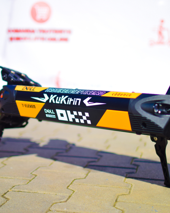 Trotineta electica KuKirin G2 master (2026) McLaren Personalizata [3]