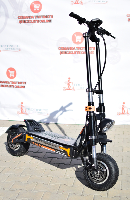 Trotineta electrica de teren KuKirin G4 Max, 2 motoare de 1600W, autonomie max 95 km, viteza maxima 86 km/h [1]