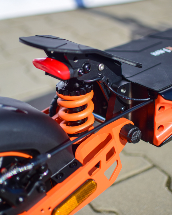 Trotinetă Electrică Kamikaze K1 Max 2x1000W 52V 20Ah 10” Negru-Portocaliu [7]