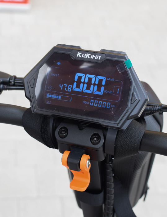 Trotineta Electrica KUGOO KIRIN G2 PRO, Viteza pana la 45km/h, Autonomie 55Km, Motor 600W, 48V 15Ah [23]