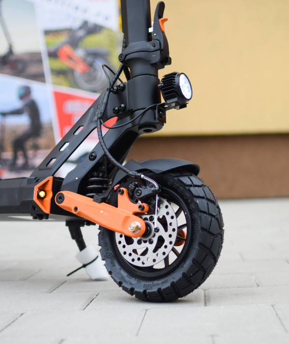 Trotineta Electrica KUGOO KIRIN G2 PRO, Viteza pana la 45km/h, Autonomie 55Km, Motor 600W, 48V 15Ah [3]