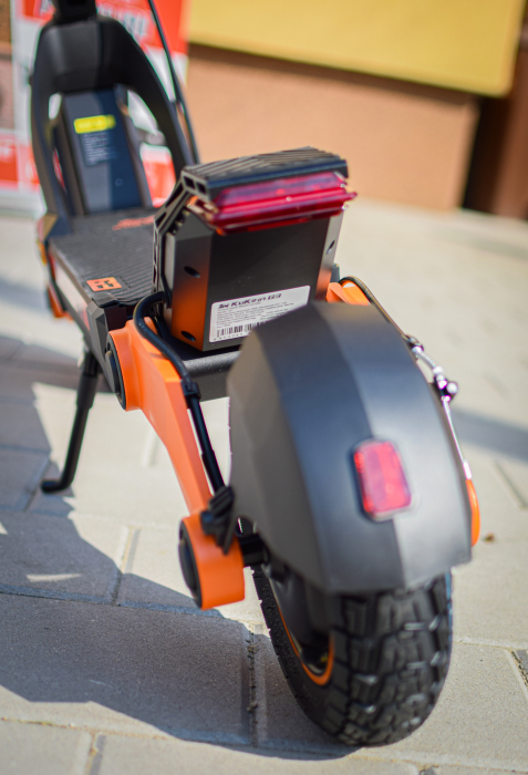 Trotinetă electrică KUGOO KIRIN G3, Motor 1200W, Autonomie 60 km, Viteză maximă 50 km/h, Acumulator 52V 18Ah, Culoare negru [6]
