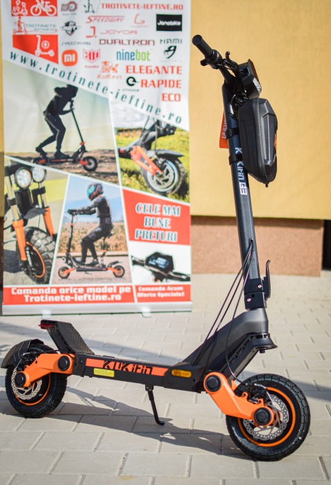 Trotinetă electrică KUGOO KIRIN G3, Motor 1200W, Autonomie 60 km, Viteză maximă 50 km/h, Acumulator 52V 18Ah, Culoare negru [3]