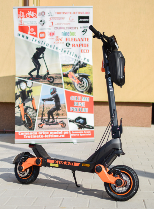 Trotinetă electrică KUGOO KIRIN G3, Motor 1200W, Autonomie 60 km, Viteză maximă 50 km/h, Acumulator 52V 18Ah, Culoare negru [8]