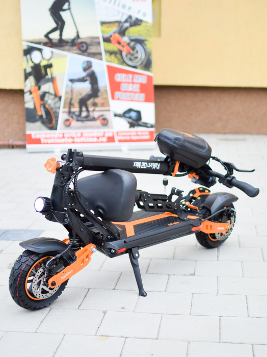 Trotinetă electrică KuKirin G2 MAX, Anvelope off-road pneumatice de 10*2.75 inch, Motor fără perii de 1000W, Viteză maximă 55 km/h, Acumulator 48V 20Ah, Autonomie 80 km [23]