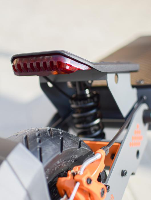 Trotinetă electrică Kukirin G4 motor 2000 W, viteză maximă 70 km/h, baterie cu litiu 60 V 20 Ah, anvelope de 11 inchi [19]