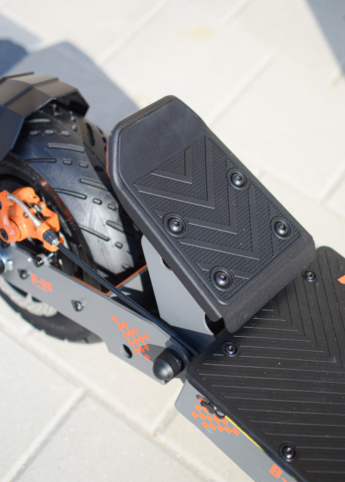 Trotinetă electrică Kukirin G4 motor 2000 W, viteză maximă 70 km/h, baterie cu litiu 60 V 20 Ah, anvelope de 11 inchi [17]