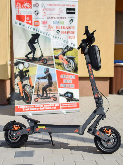 Trotinetă electrică Kukirin G4 motor 2000 W, viteză maximă 70 km/h, baterie cu litiu 60 V 20 Ah, anvelope de 11 inchi [15]